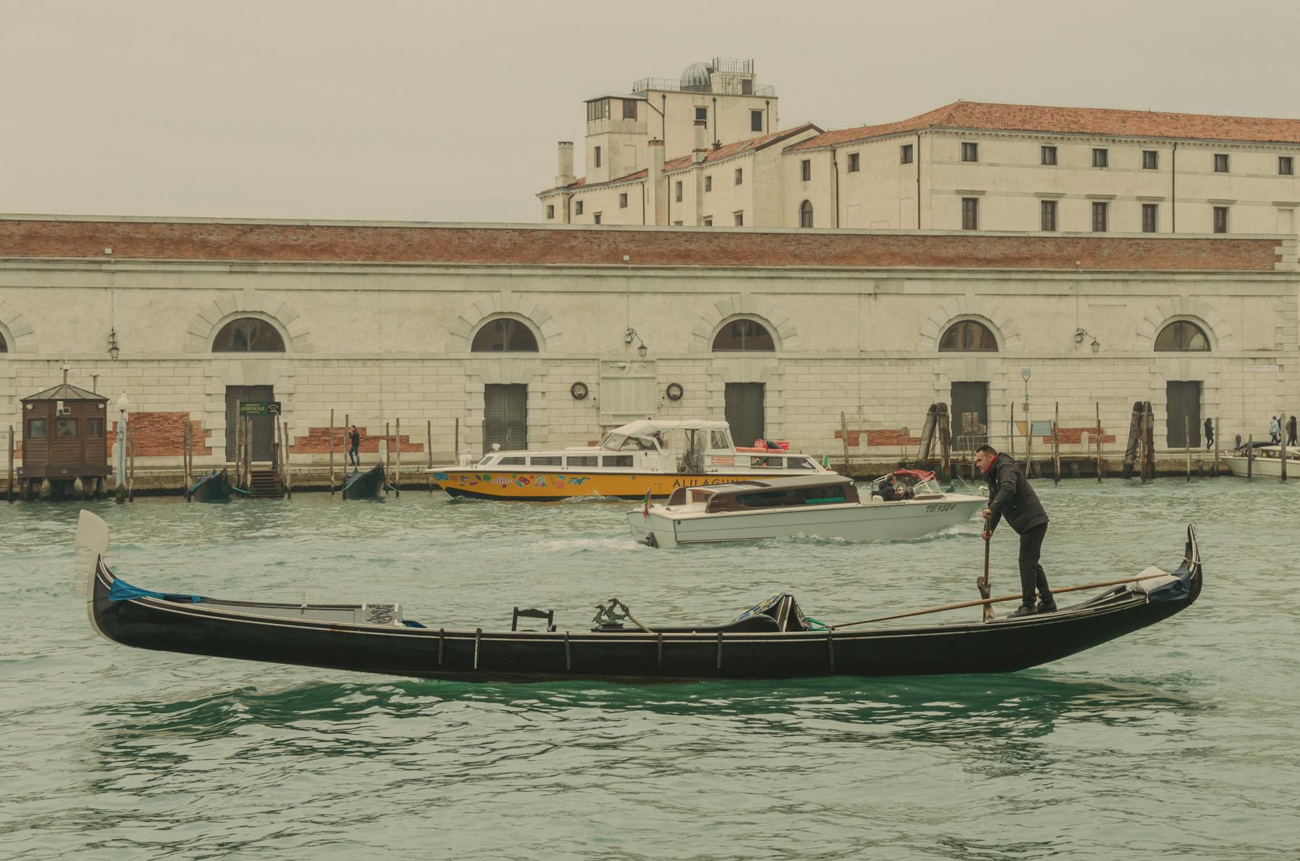 ABD'den Ukrayna'ya Orta Doğu'da 'Şahed' İHA Tehdidine Karşı Destek Çağrısı: Zelenskiy Açıkladı