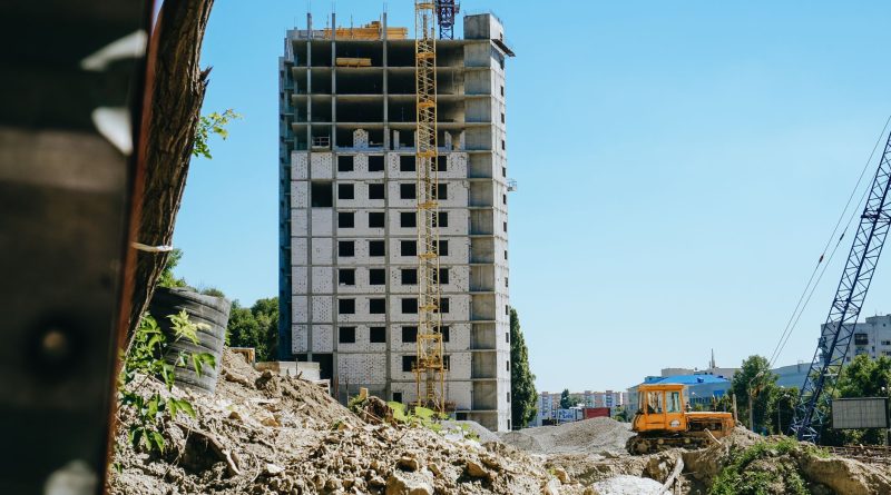 İnşaat İskelesinden Düşen İşçi Hayatını Kaybetti