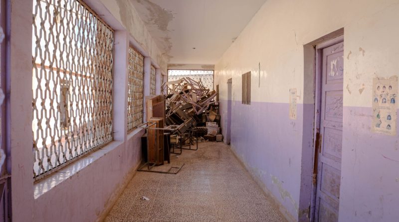 ‘Suçları neydi?’: BBC, İran’da 120 Çocuğun Hayatını Kaybettiği Saldırı Bölgesinde