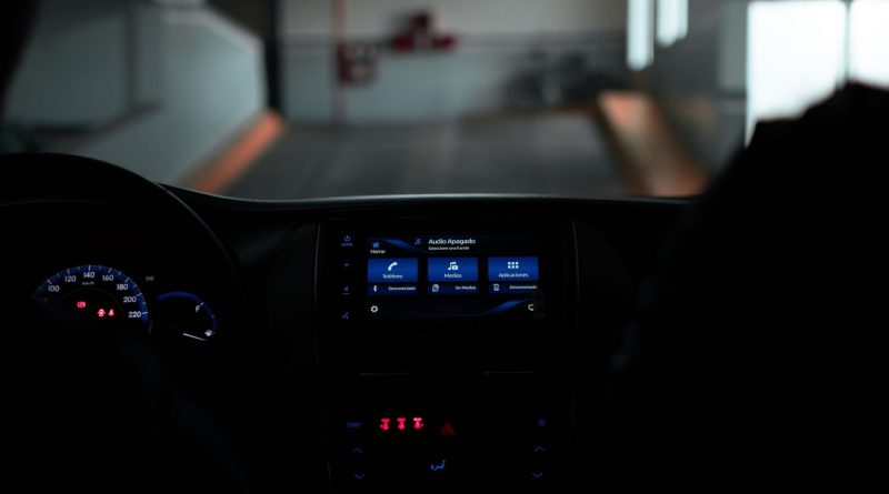 Apple, CarPlay Sistemi İçin Siri AI ve Video Desteği Sunmaya Hazırlanıyor