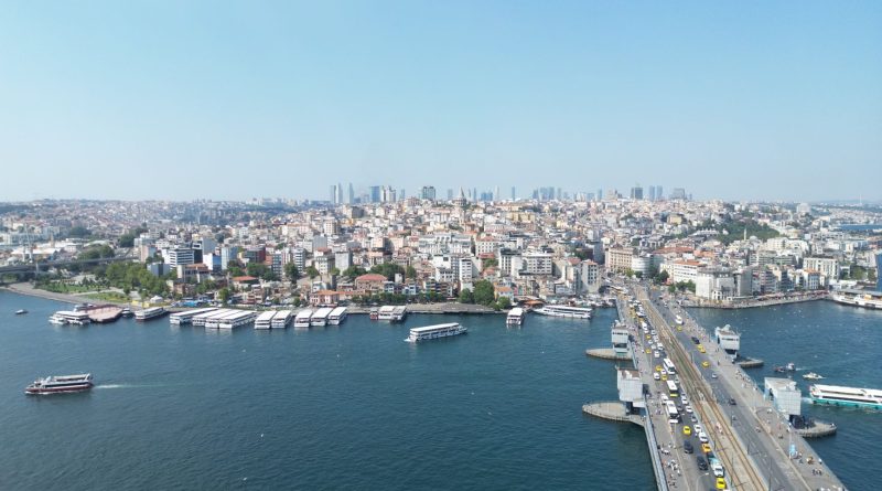 İstanbul’da Siyasi Transfer: Üç İlçe Belediye Başkanı AK Parti’ye Katıldı