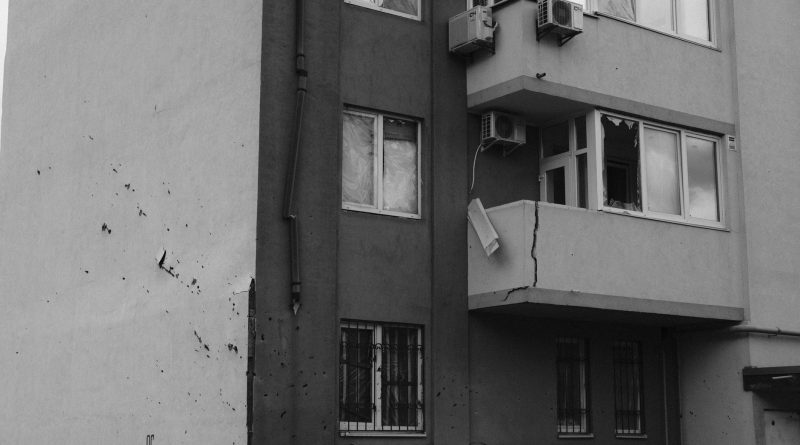 Güngören’de Korkutan Çökme: 5 Katlı Bina Tahliye Edildi