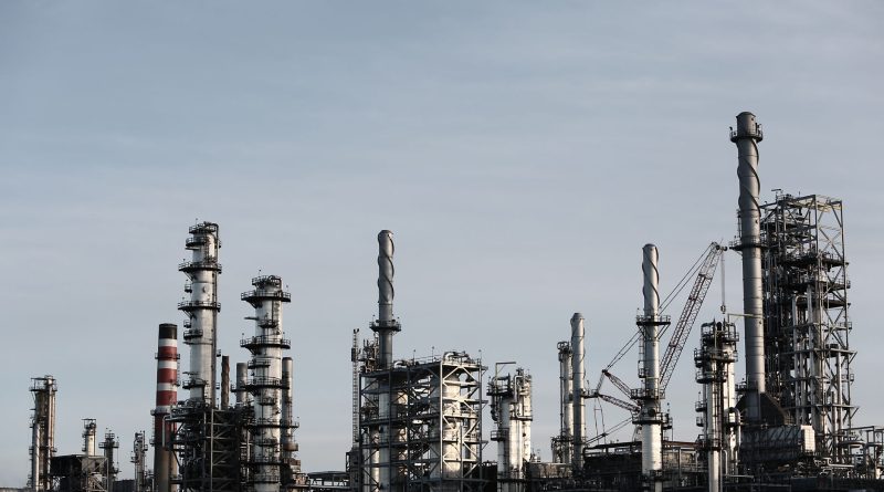 Aramco’nun Sıradışı Kâr Artışı: Bölgesel Gerilimler Enerji Piyasalarını Nasıl Etkiliyor?