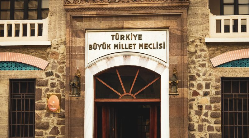 Gürsel Erol’dan CHP’ye Çağrı: Devleti Yönetme İddiası Vurgusu