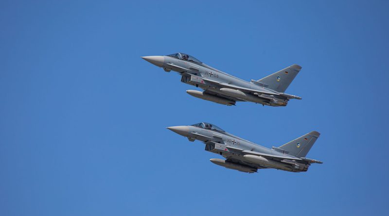 Yalova’da Düşen F-16 Eğitim Uçağının Enkazına Ulaşıldı