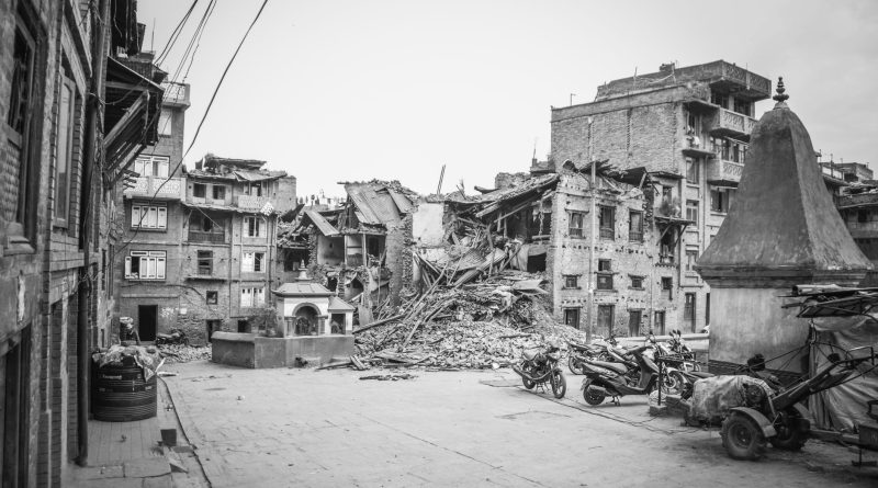 Endonezya’da 7.7 Büyüklüğünde Deprem: 20 Can Kaybı Endonezya’da 7.7 Büyüklüğünde Deprem: 20 Can Kaybı